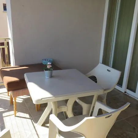 בית הארחה 51 קרנבו