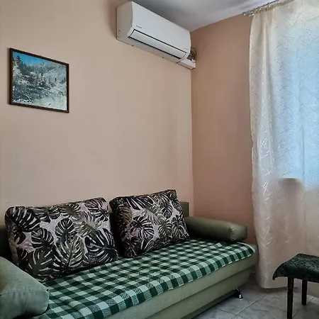 51 בית הארחה