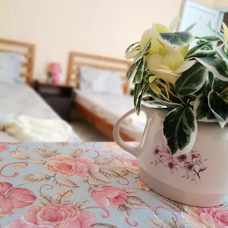 51 בית הארחה קרנבו