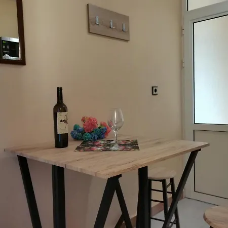 51 בית הארחה