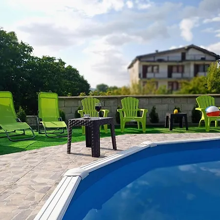 בית הארחה 51 קרנבו