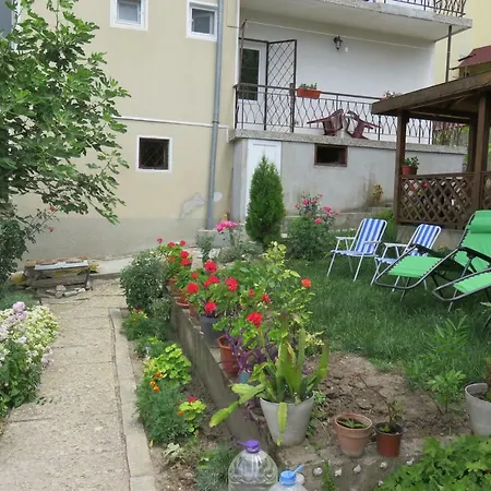 בית הארחה 51