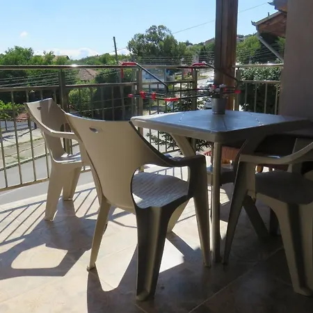 بيت ضيافة 51