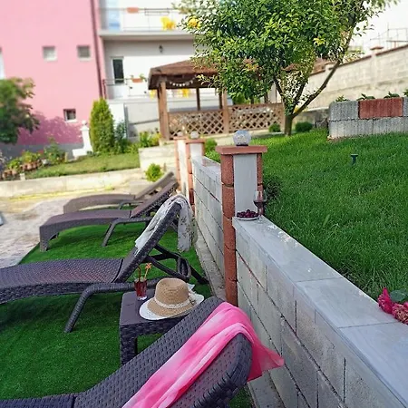 بيت ضيافة 51 3*